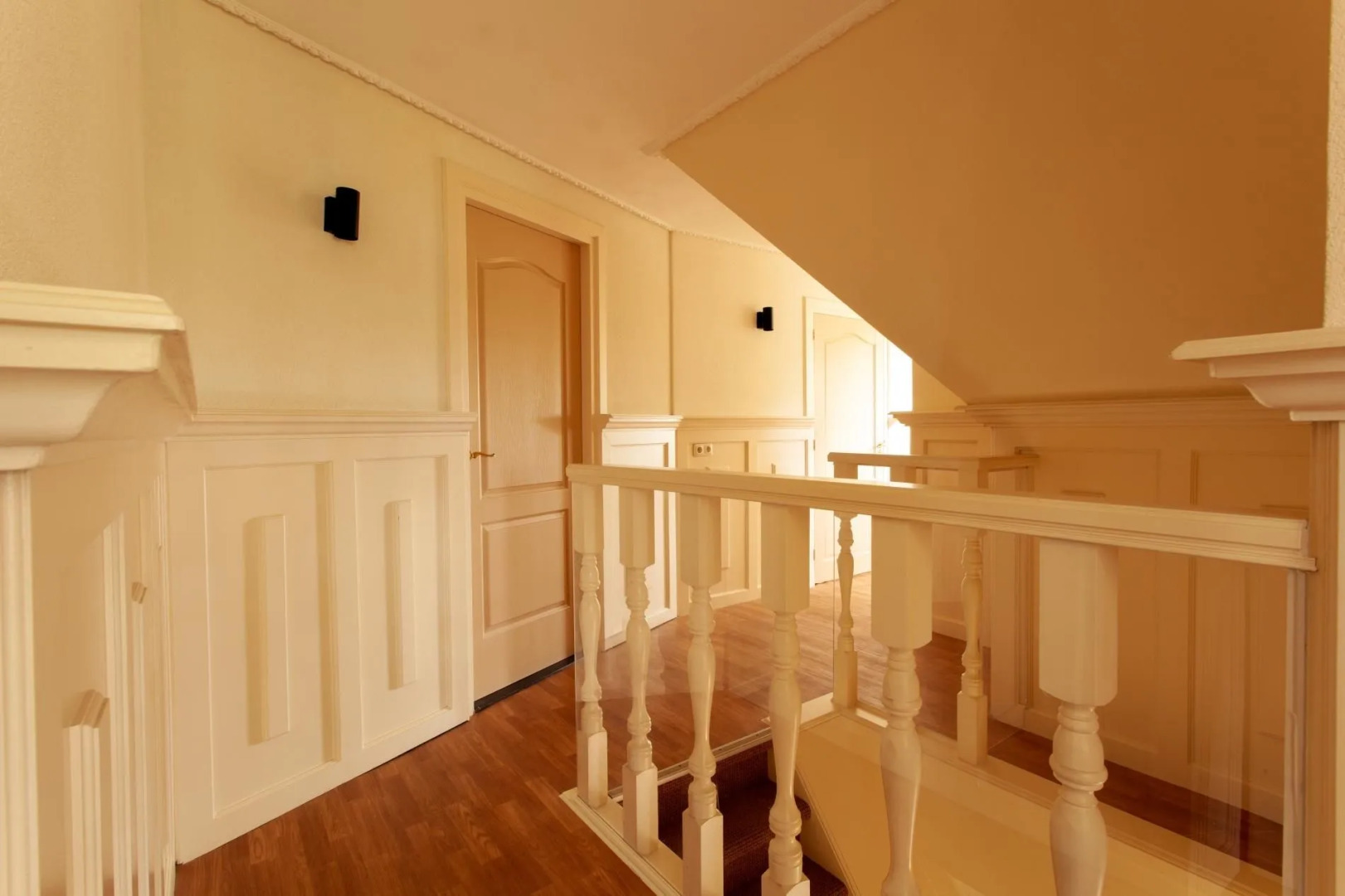 Beautiful American Style Villa With Heated Pool and Jacuzzi