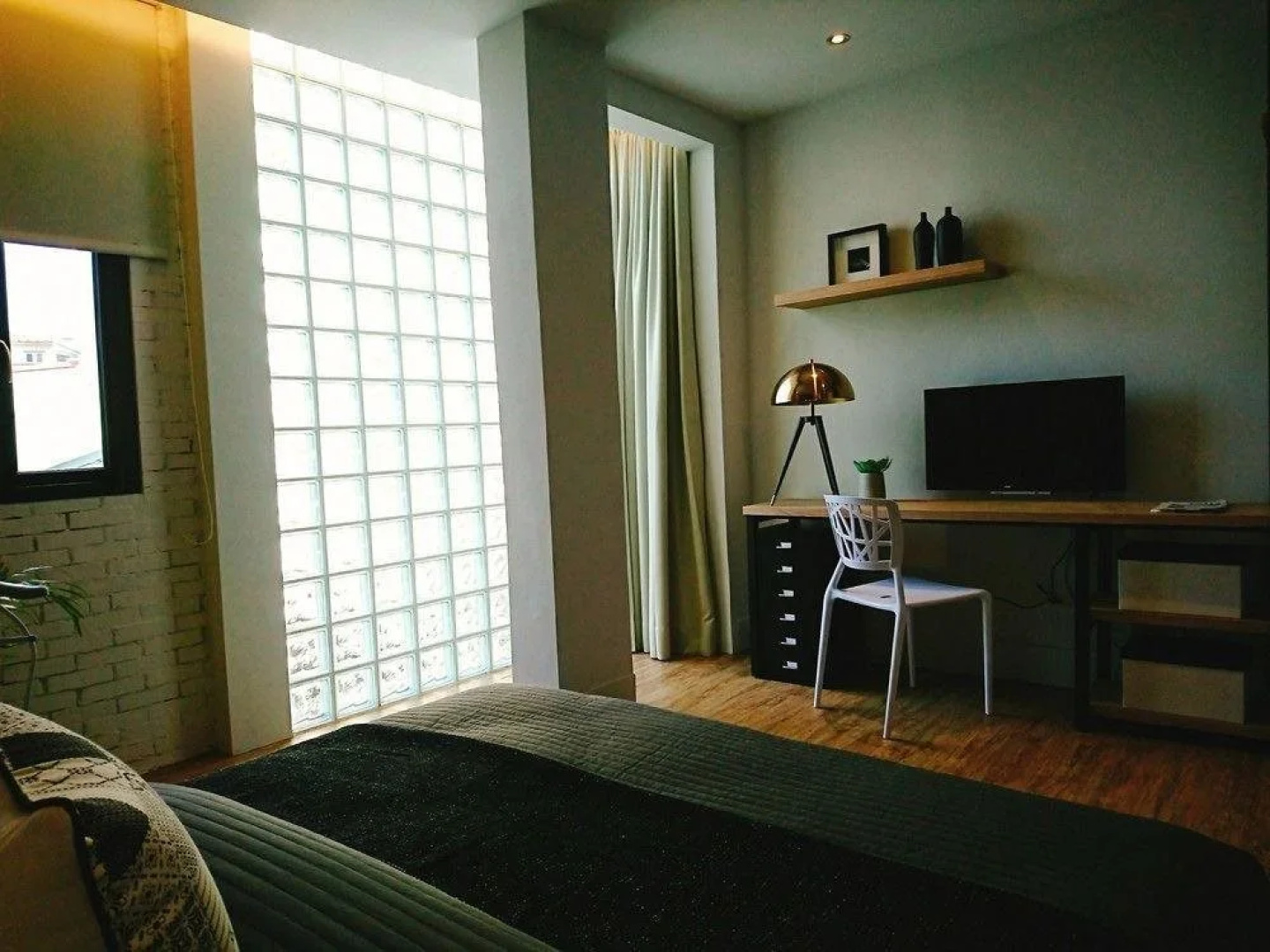 H.suite