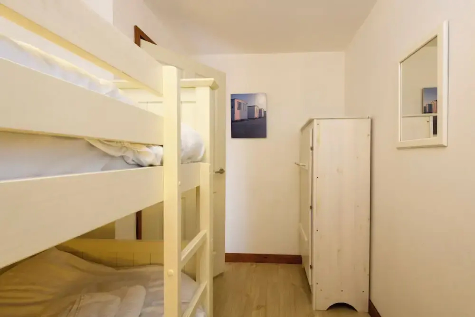White Lodge Apartments