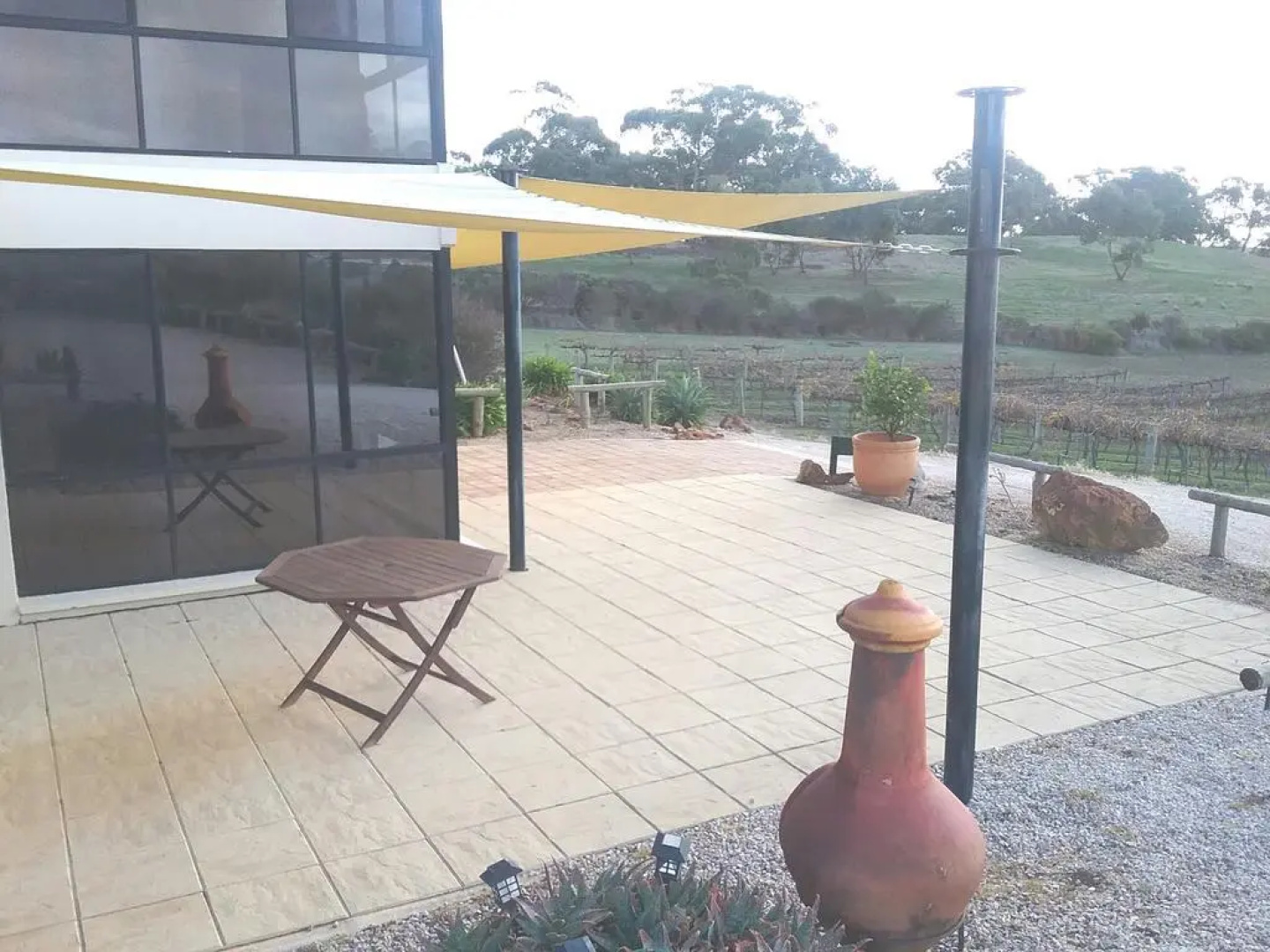 Mt Surmon Wines/Scarlattis Gallery/The Retreat