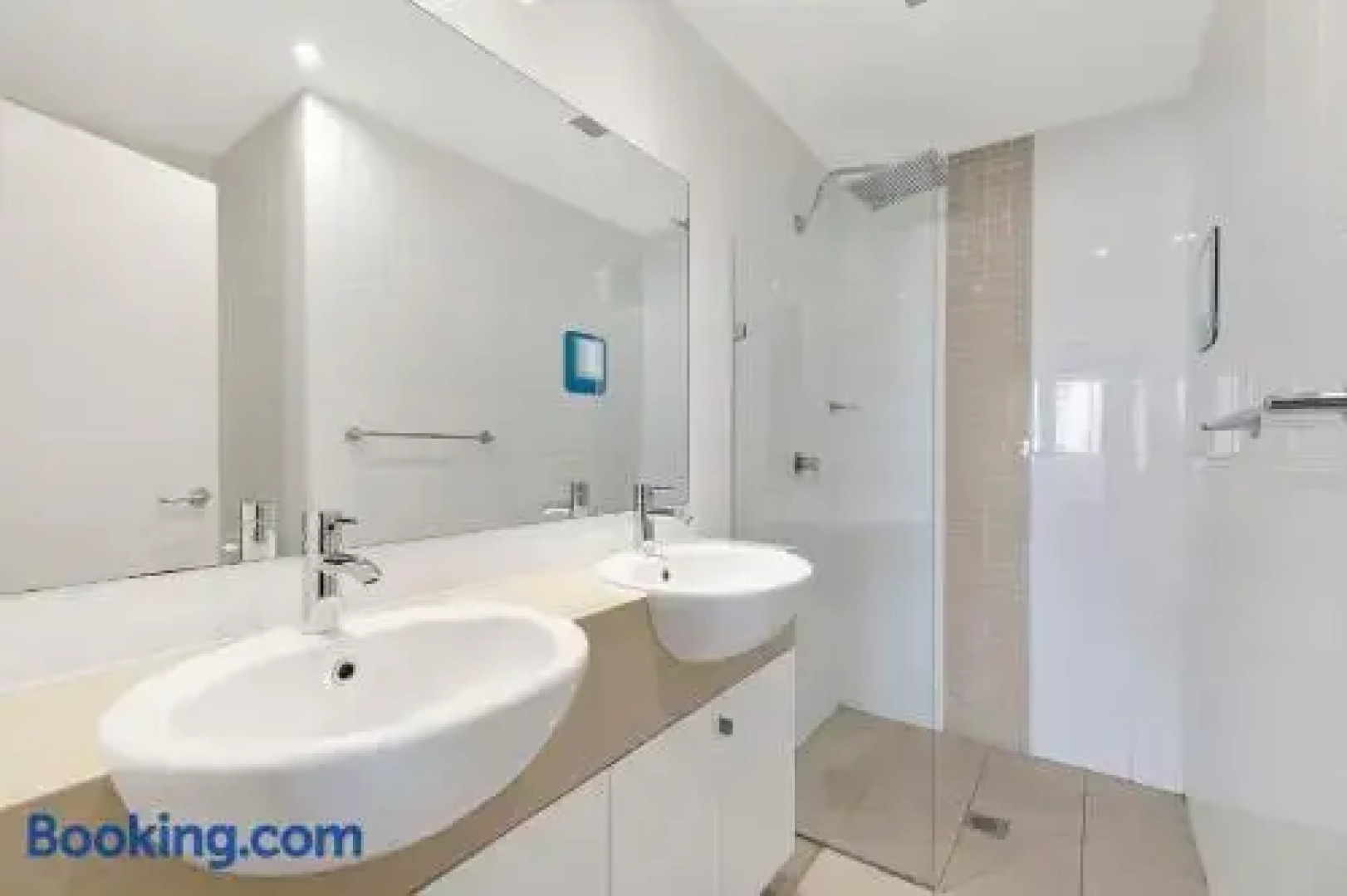 Coast Luxury Apartment 21