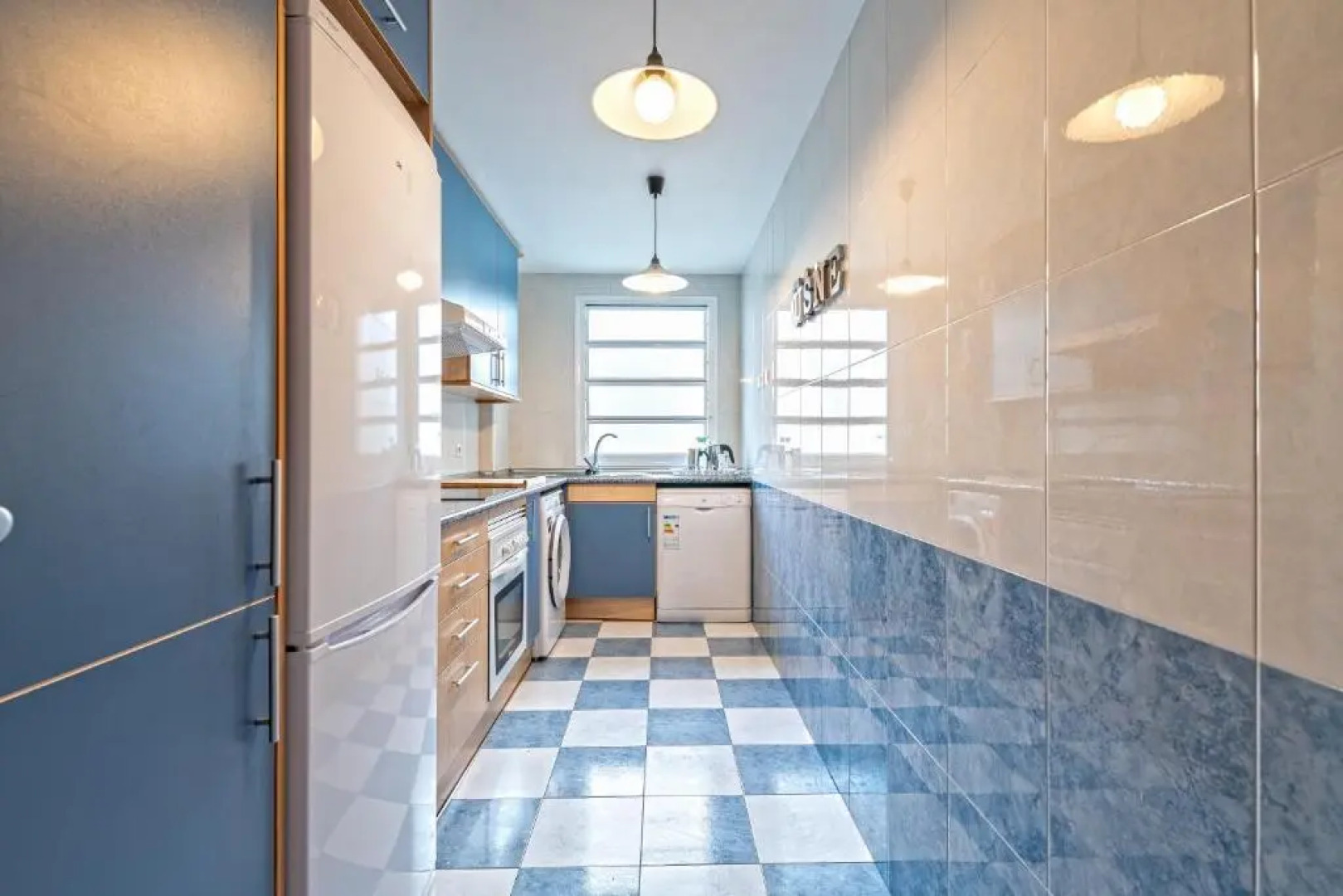 Cálido apartamento con piscina en Barcelona