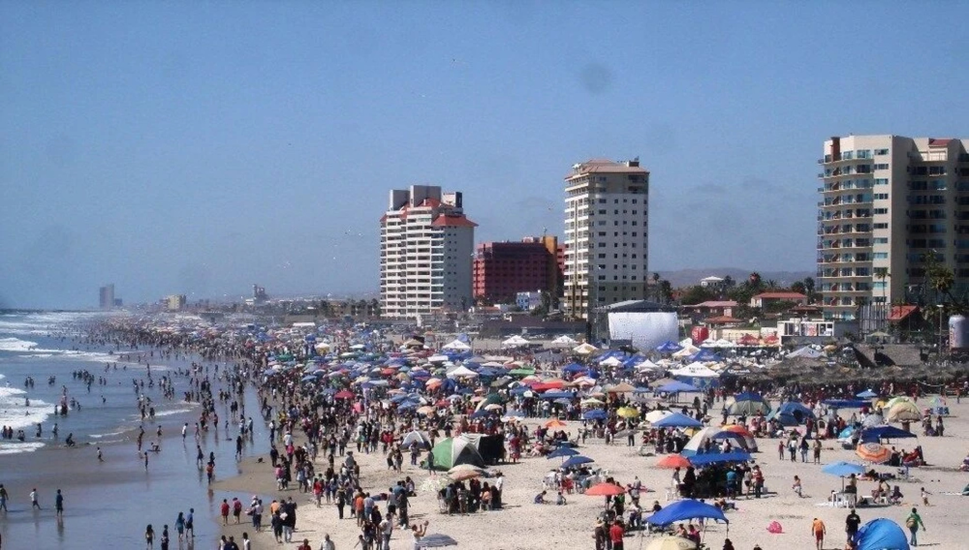 Rosarito Beach Apartments (walking distance to Papas n Beer)