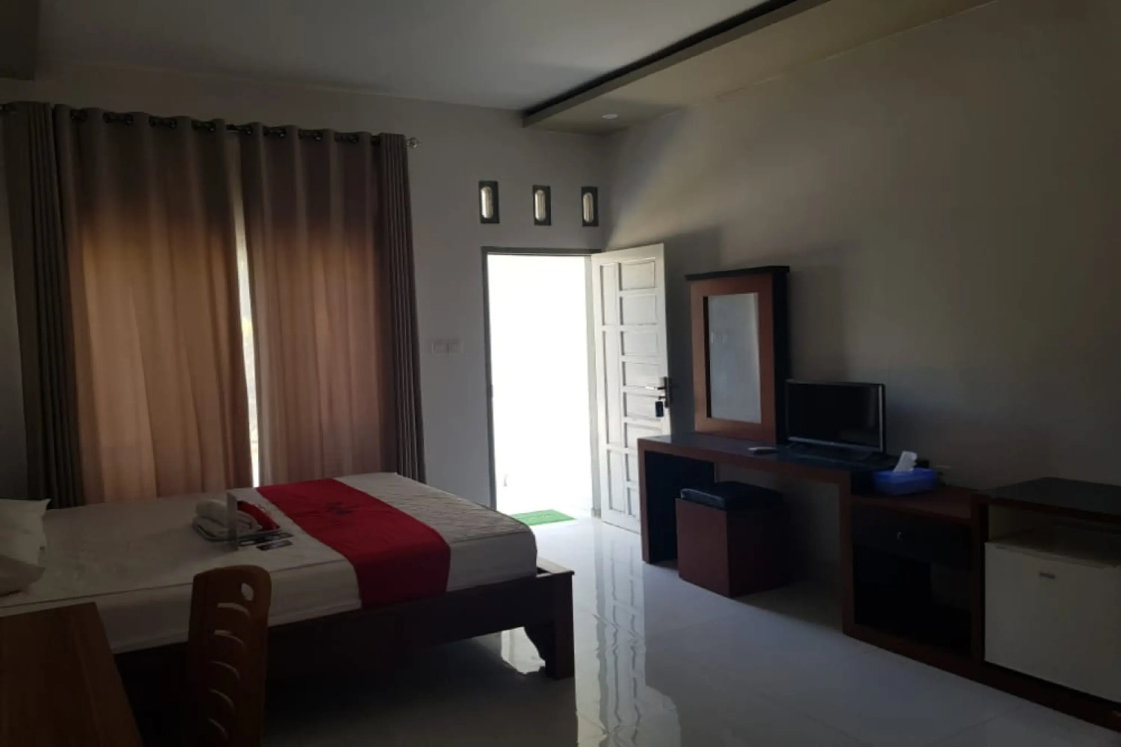 RedDoorz near Pantai Timba Batu Lombok