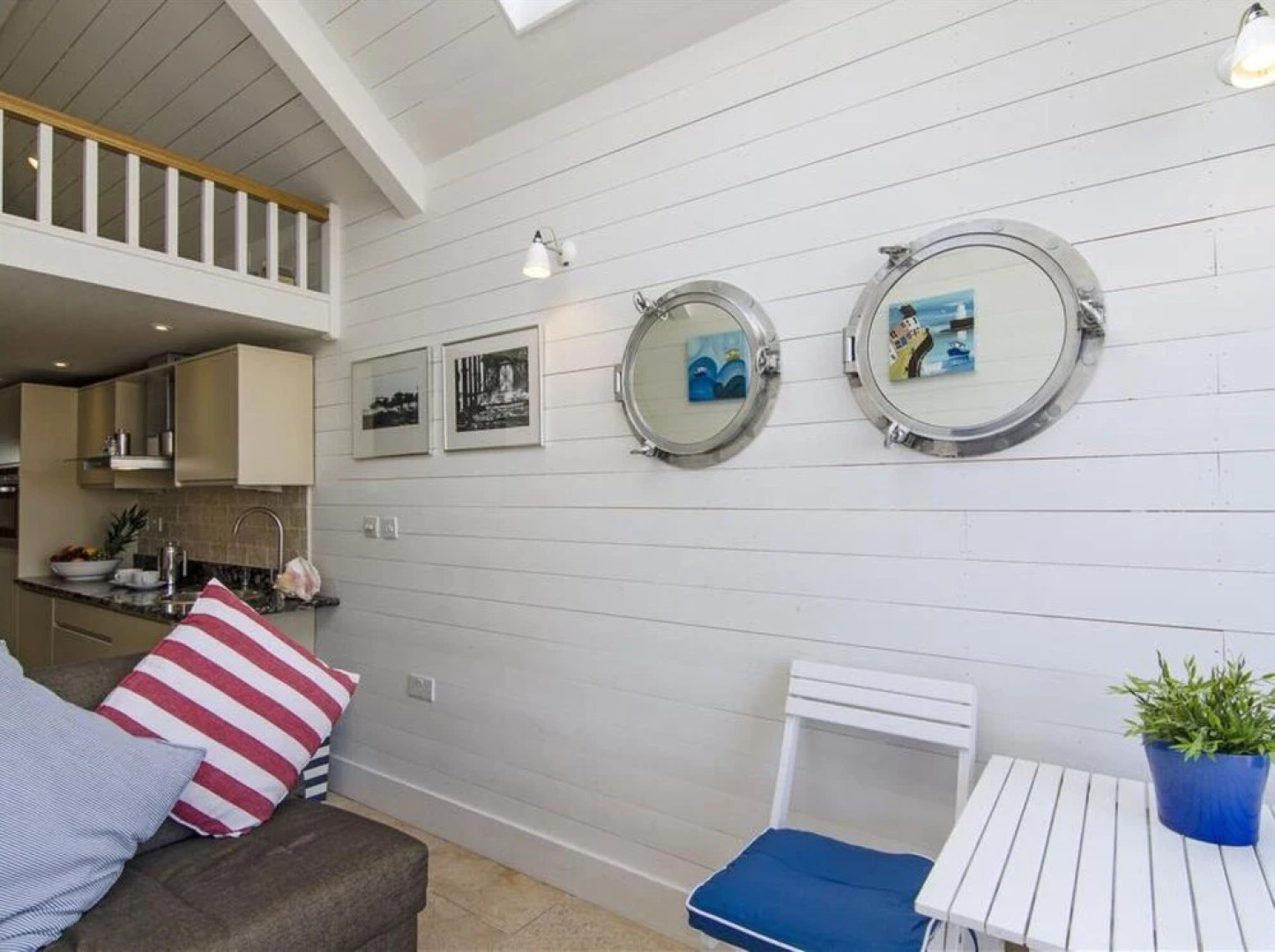 Frannie Shaldon in Shaldon