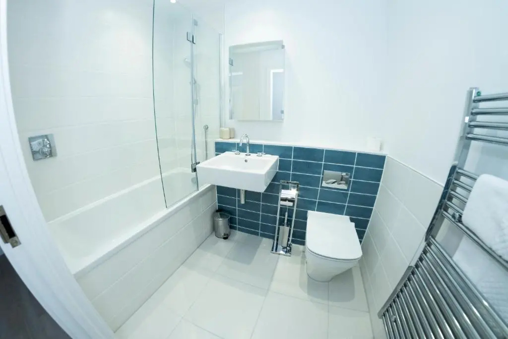 10 Middlecombe - Luxury Apartment at Byron Woolacombe, only 4 minute walk to Woolacombe Beach!