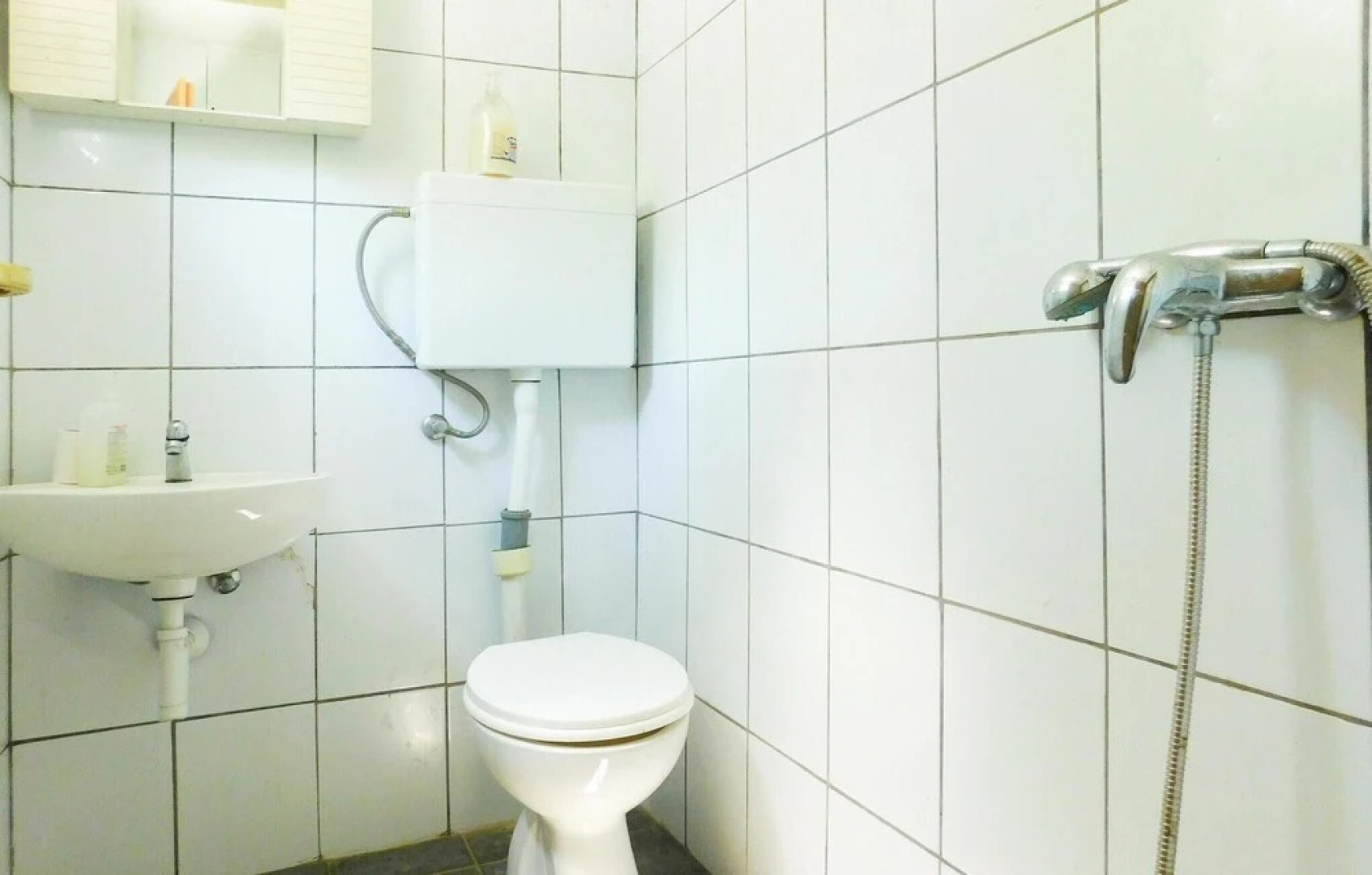 Amazing Home in Zastrazisce With 2 Bedrooms