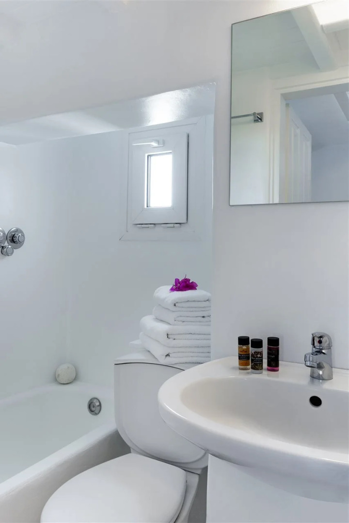 Bay Bees Sea view Suites & Homes