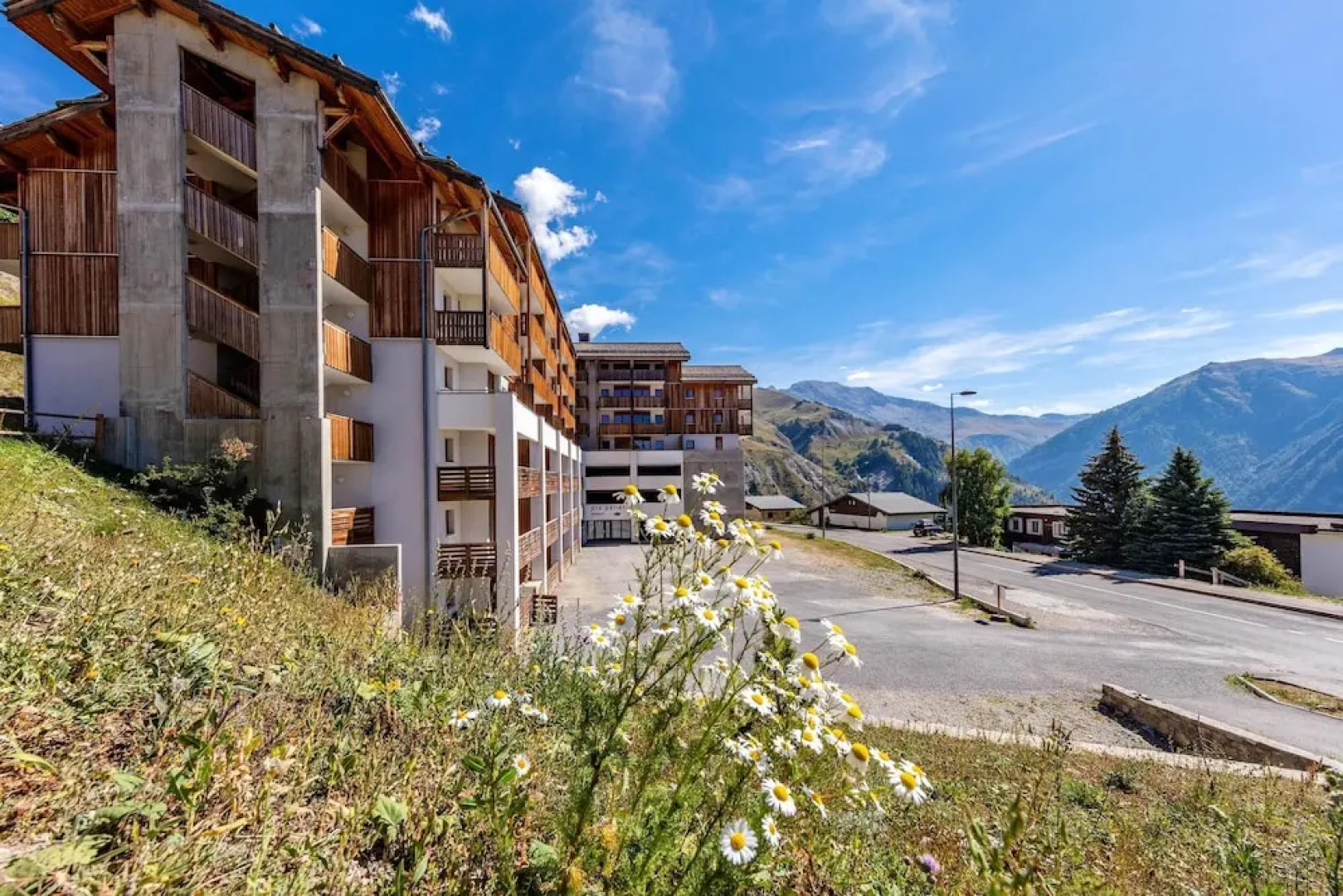 Apartment With 3 Bedrooms In Orcieres With Wonderful Mountain View And Balcony 5 Km From The Slopes