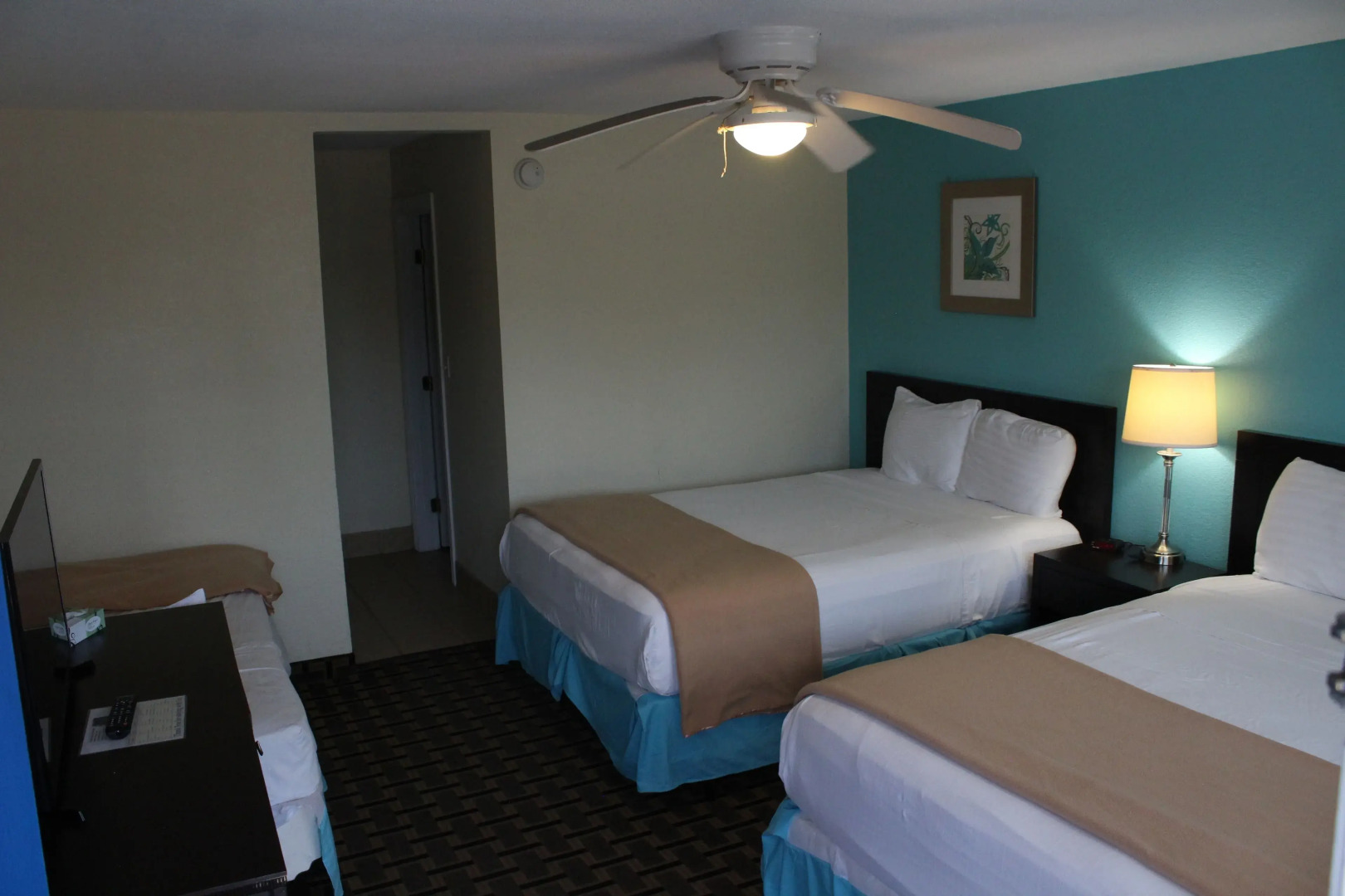 American Inn And Suites