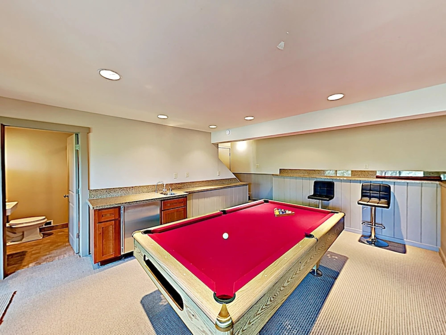 New Listing! Updated Lakeside Home Near Beach Club home