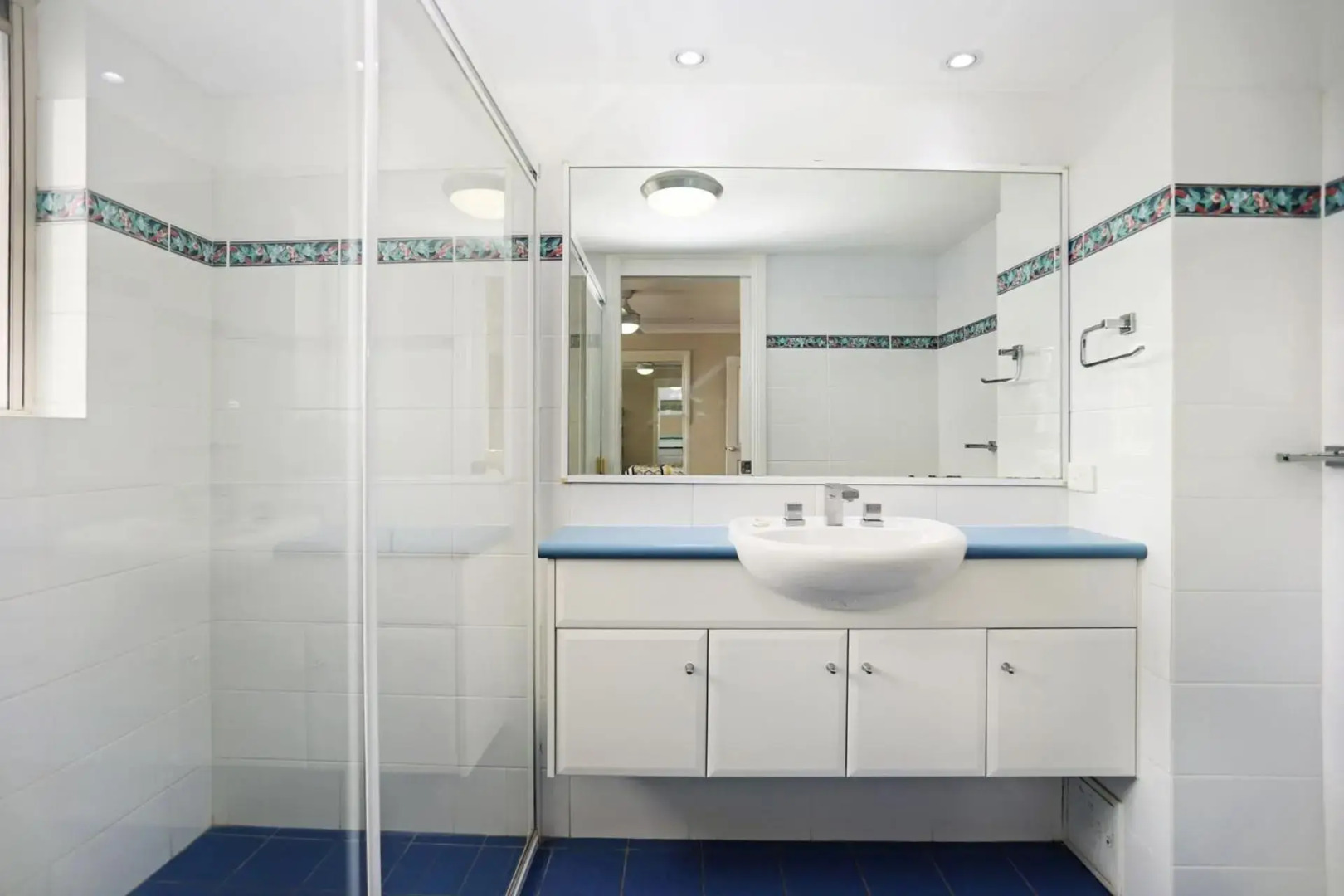 Aquarius Apartment 4