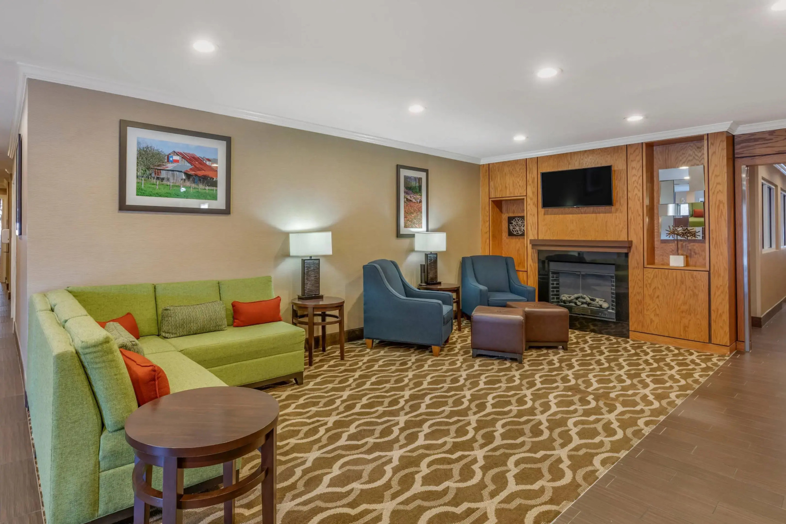 Comfort Inn & Suites North Dallas - Addison