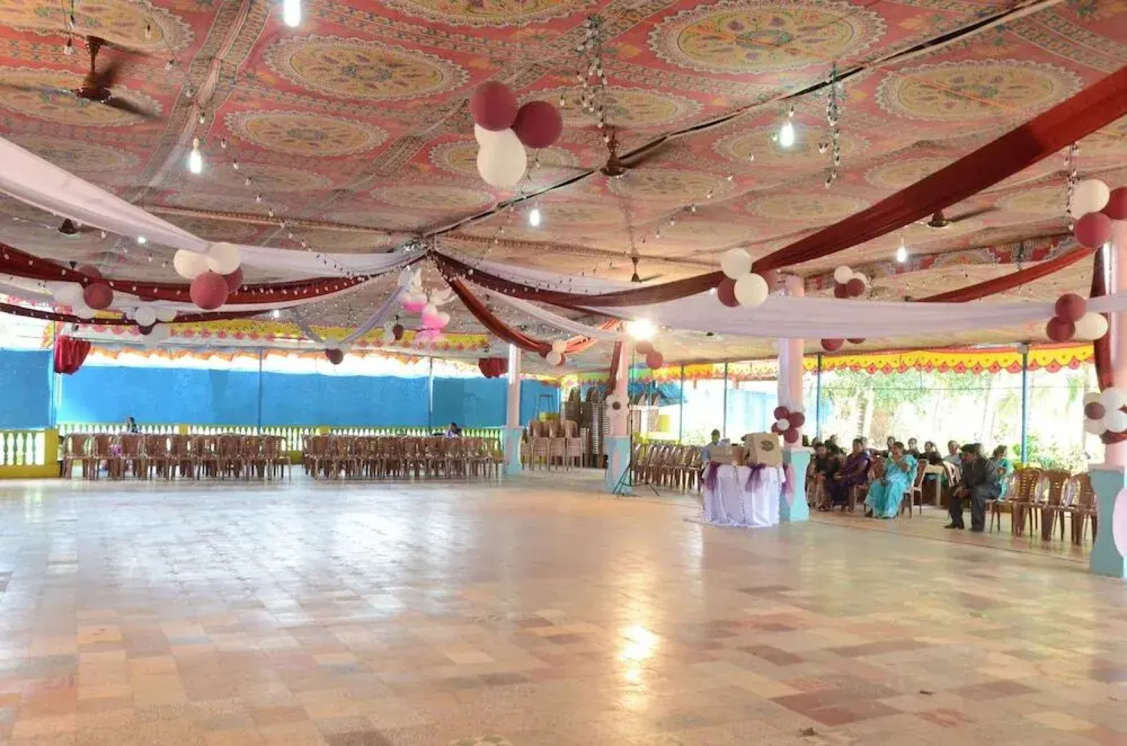 Molyma Resorts