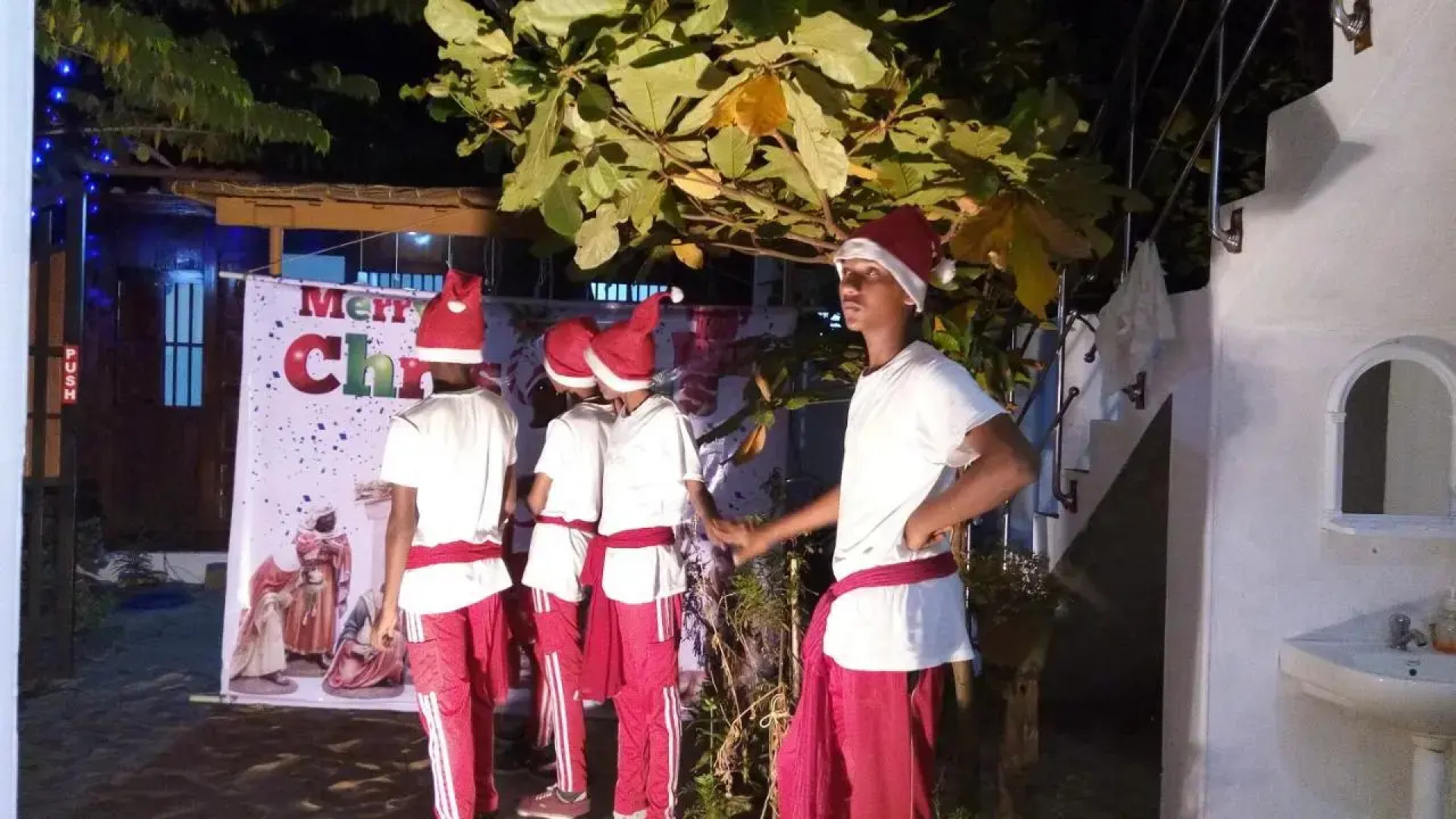 Sea Breeze Beach Home Stay