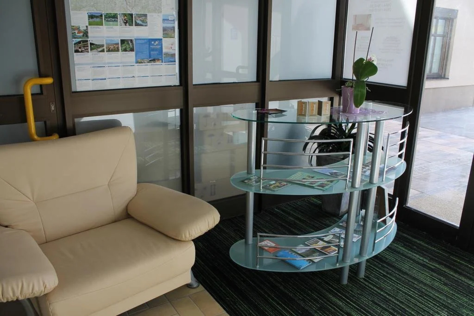 Post Hostel For Youth, Students and Pilgrims