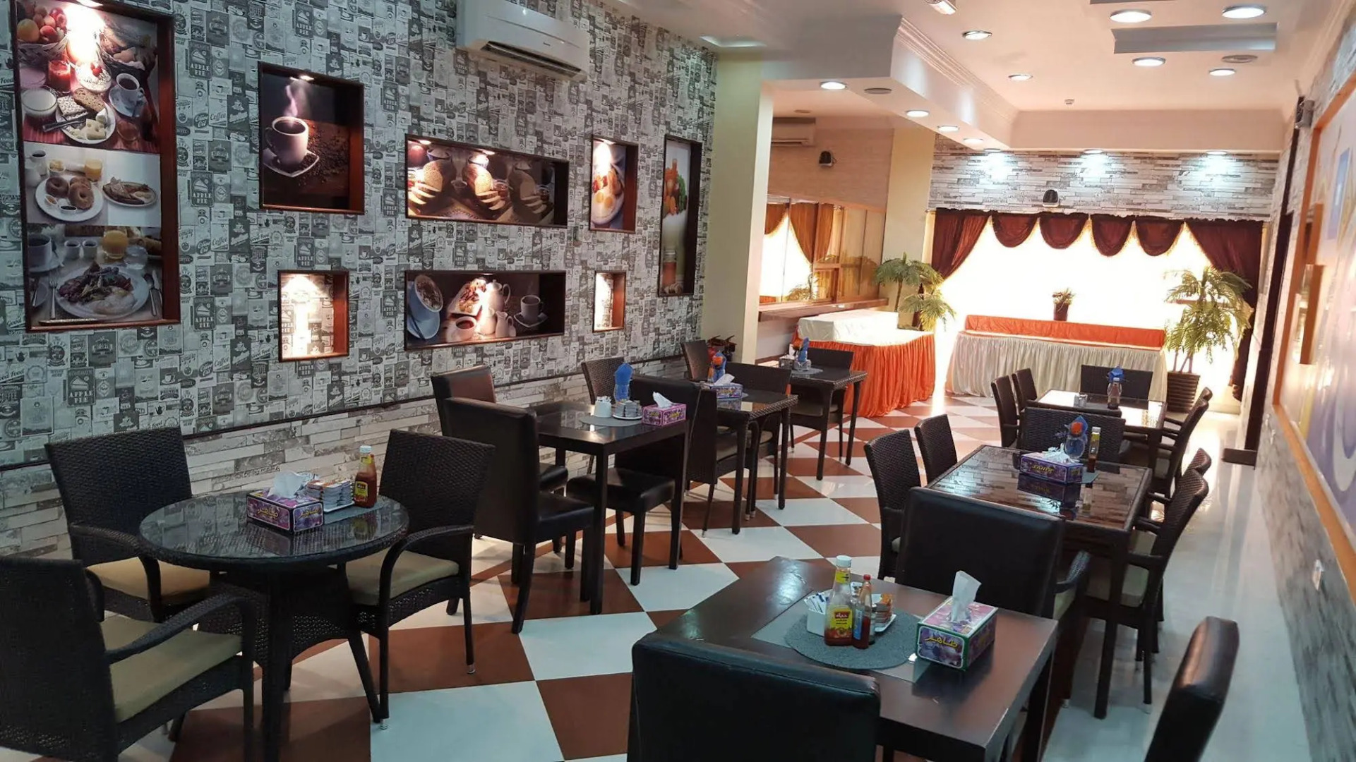 Al Ayjah Plaza Hotel