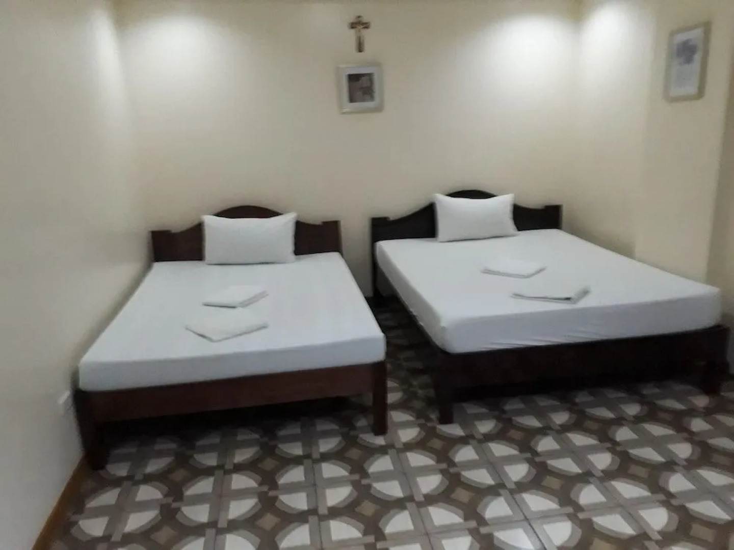 WMV Hotel & Restaurant