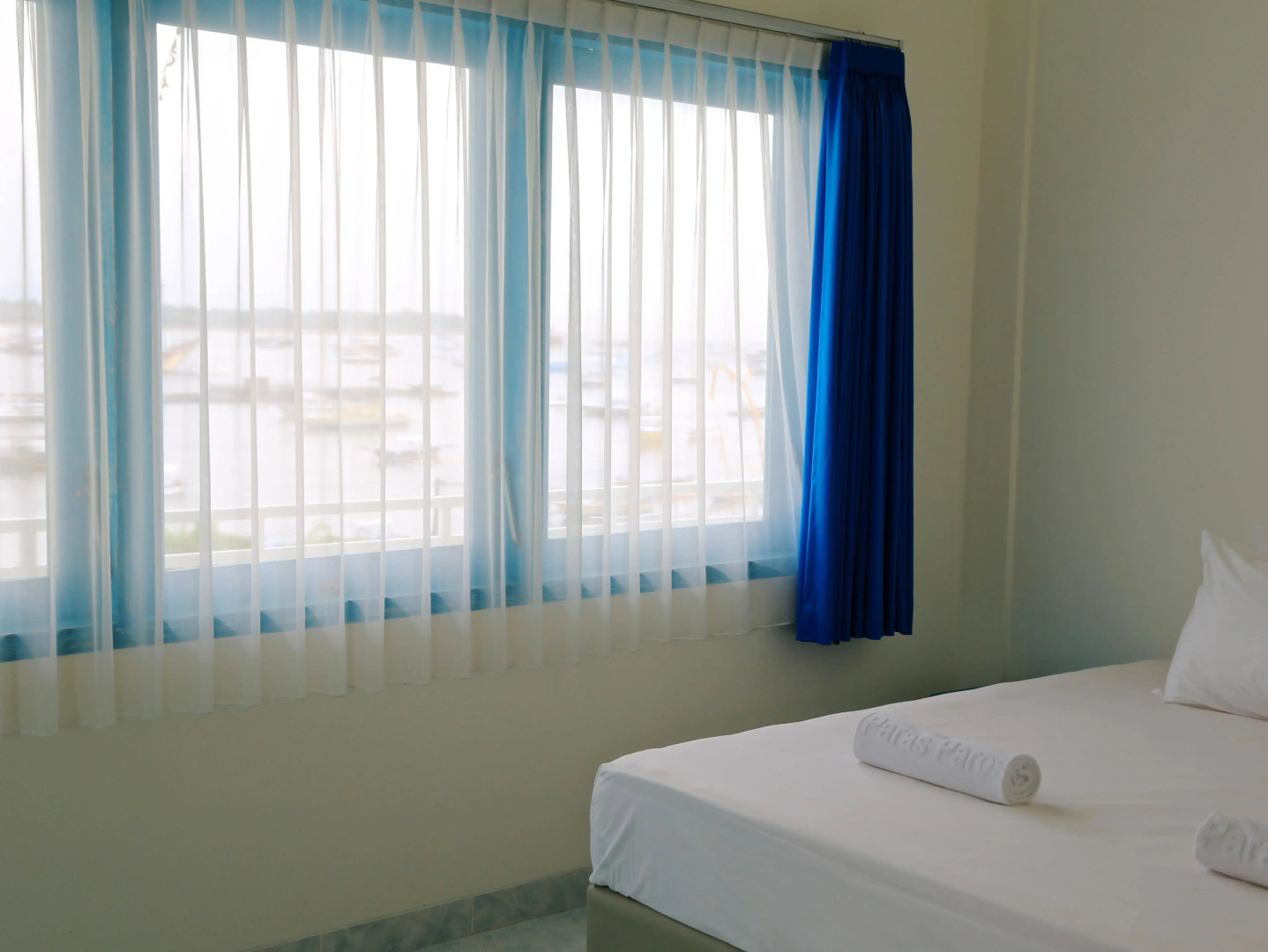 Paras Paros Marina Lodge