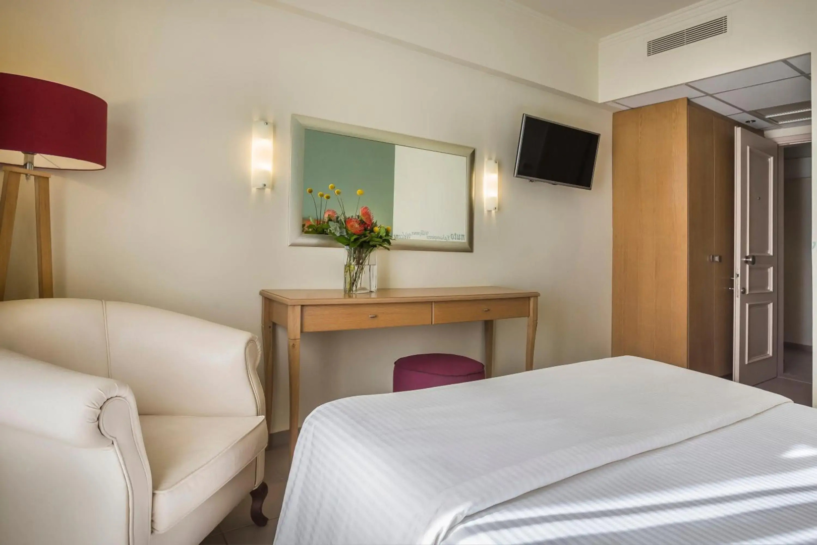 Ionian Plaza Hotel & Spa