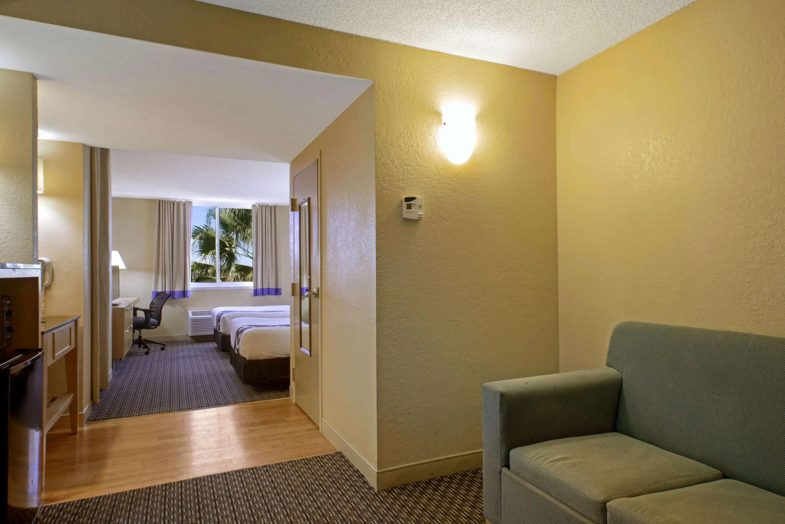 La Quinta Inn & Suites by Wyndham Sunrise
