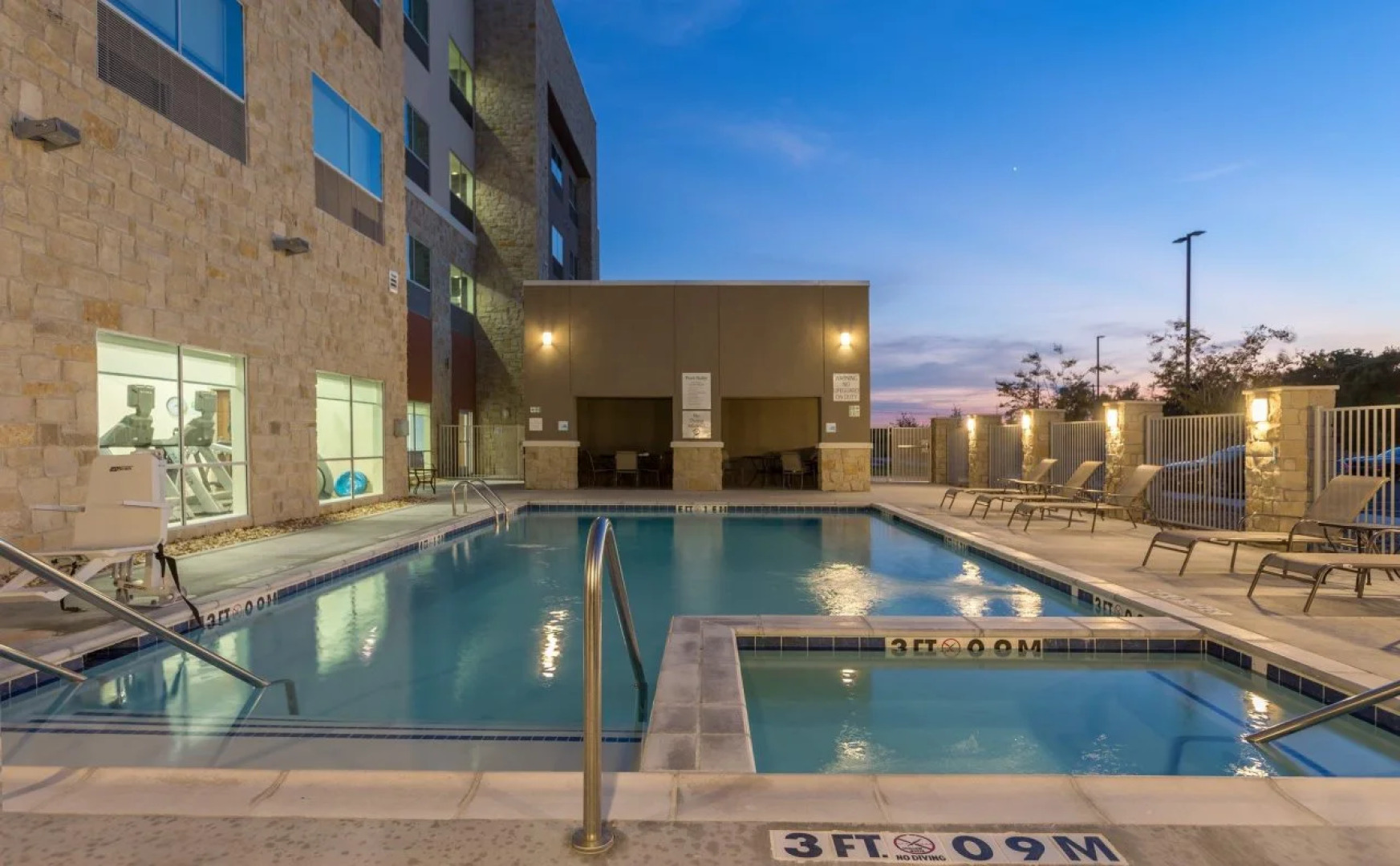 Holiday Inn Express and Suites San Marcos South by IHG