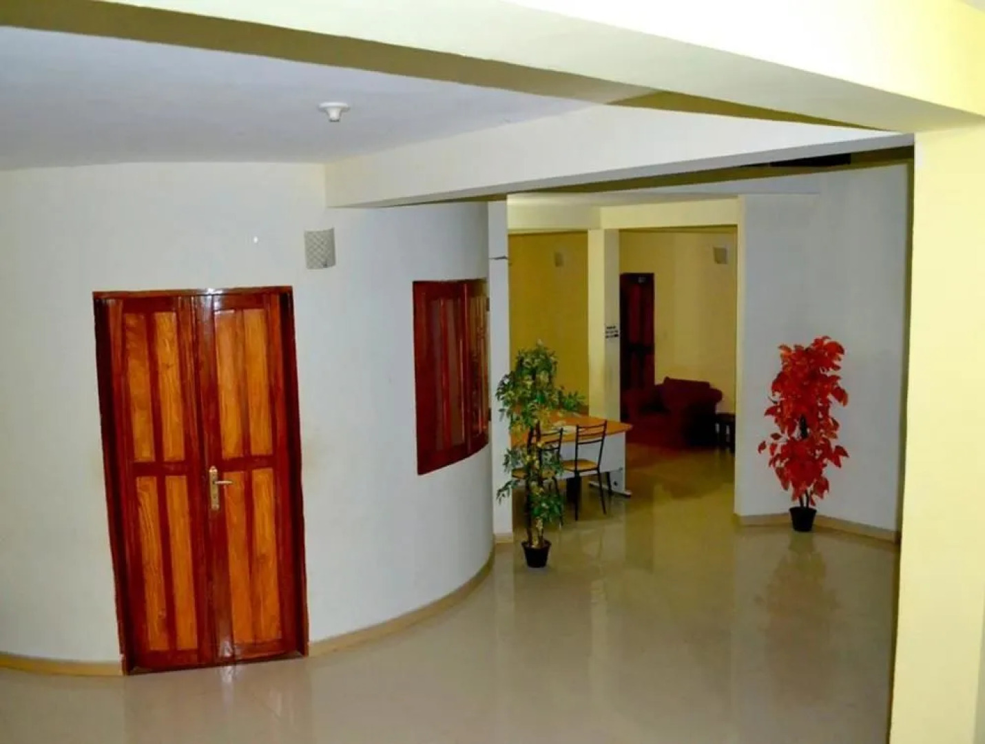 Thampa Tourist Hotel in Vavuniya