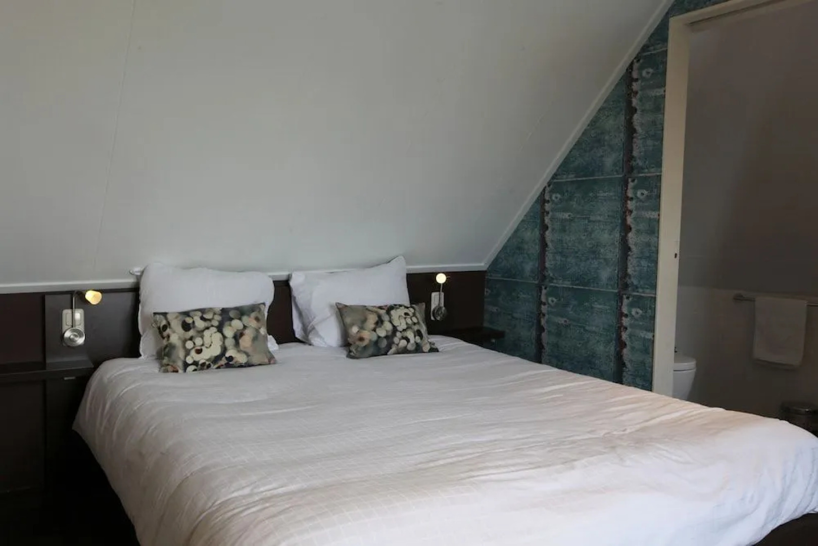 Hotel Allure Lounge & Dinner