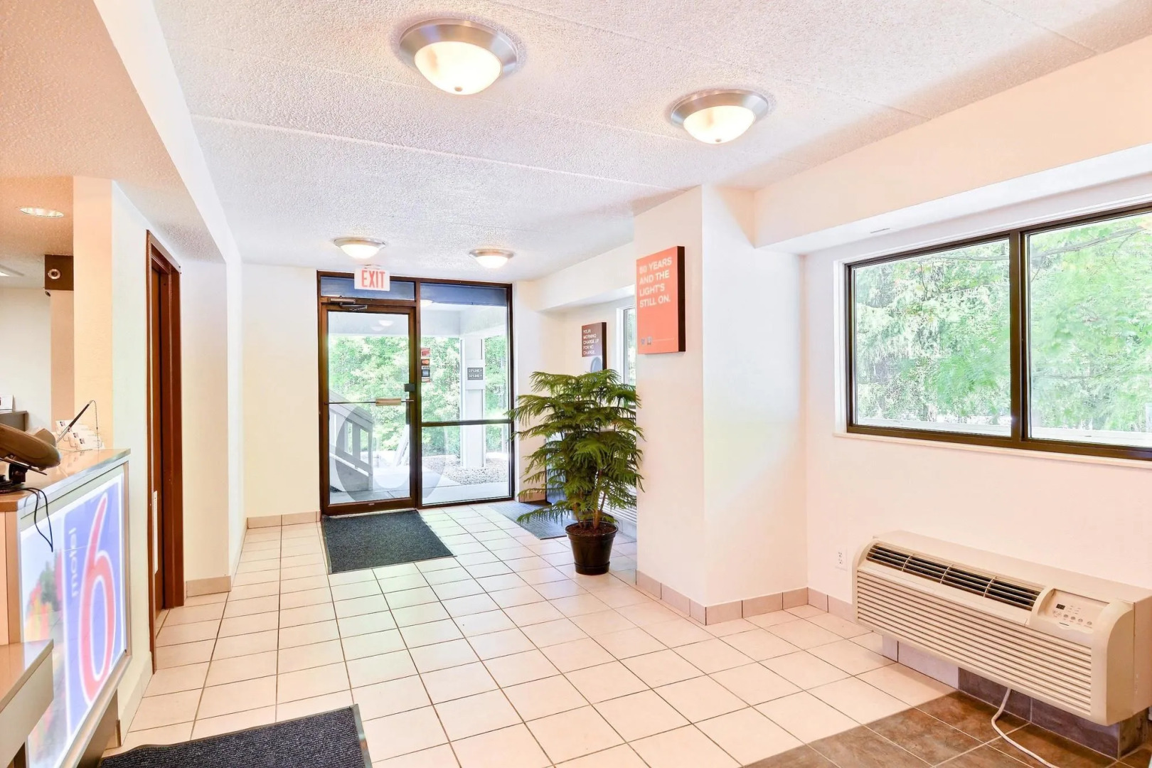 Motel 6 Nashua, NH - South