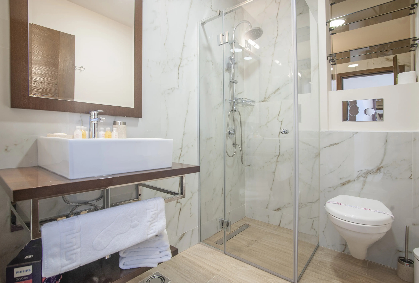 Отель Twelve by Aycon