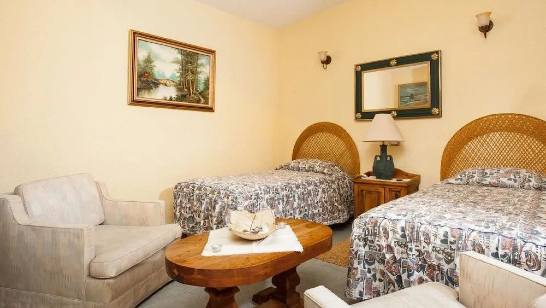 Residencia Jardin Real