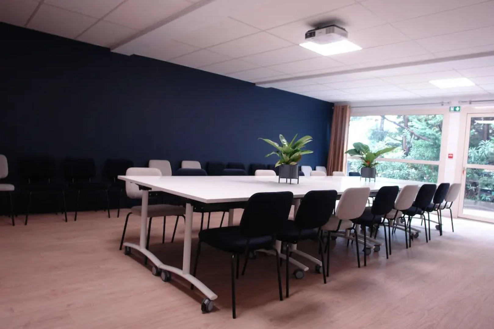 Kyriad Marseille - Les Pennes Mirabeau Aéroport