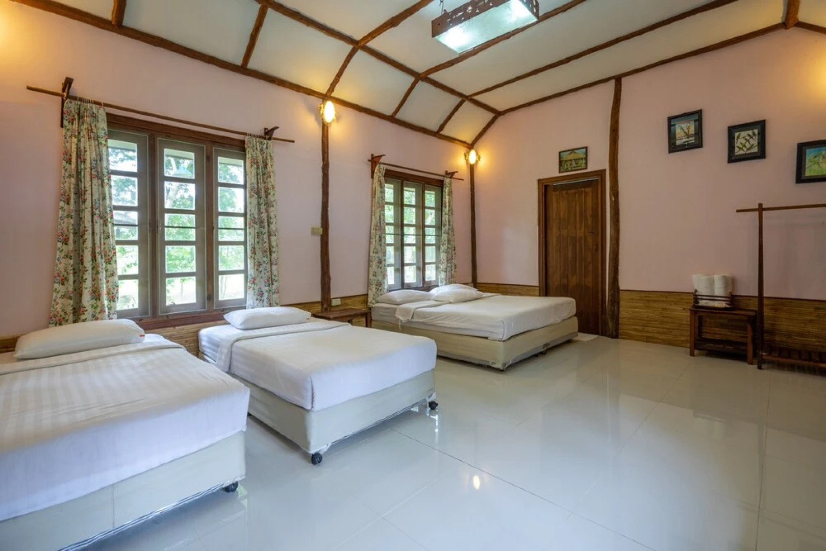 Donsak Orchid Resort