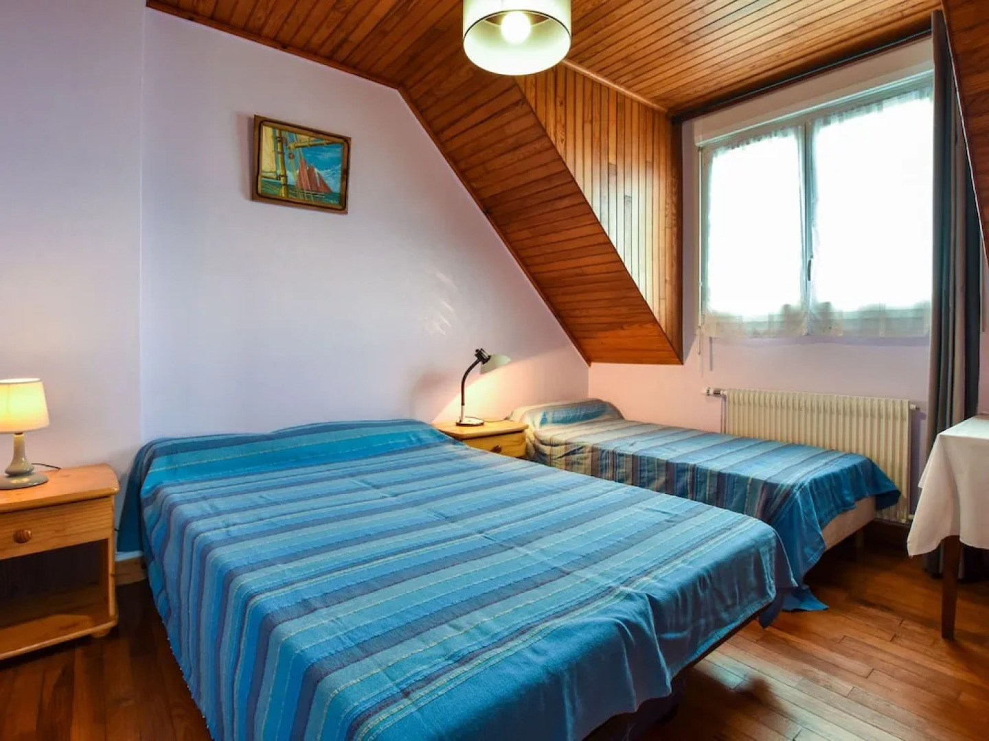 Classic Holiday Home in Saint Nic-Pentrez with Fenced Garden