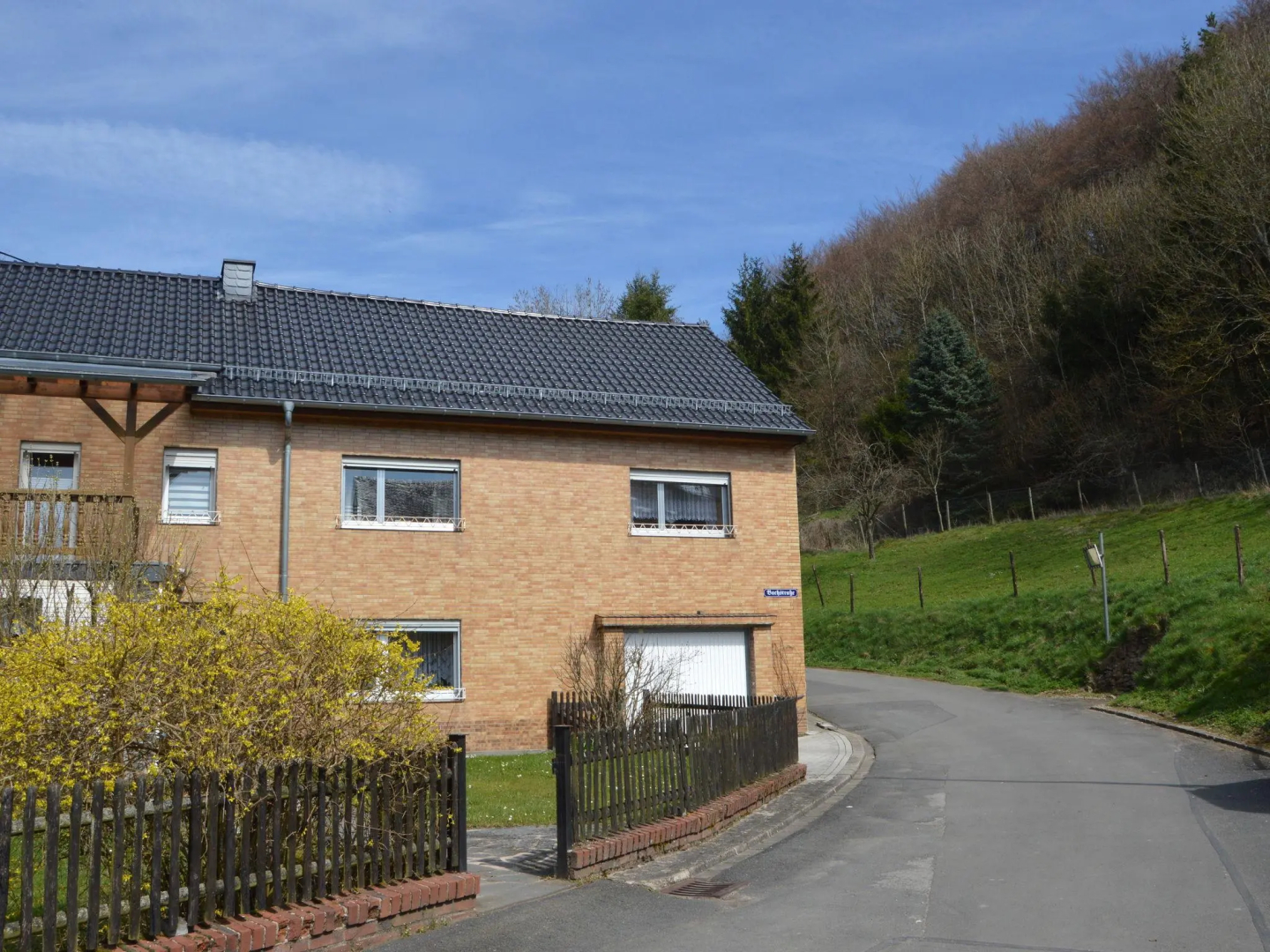 Cozy Apartment in Kerpen With Garden