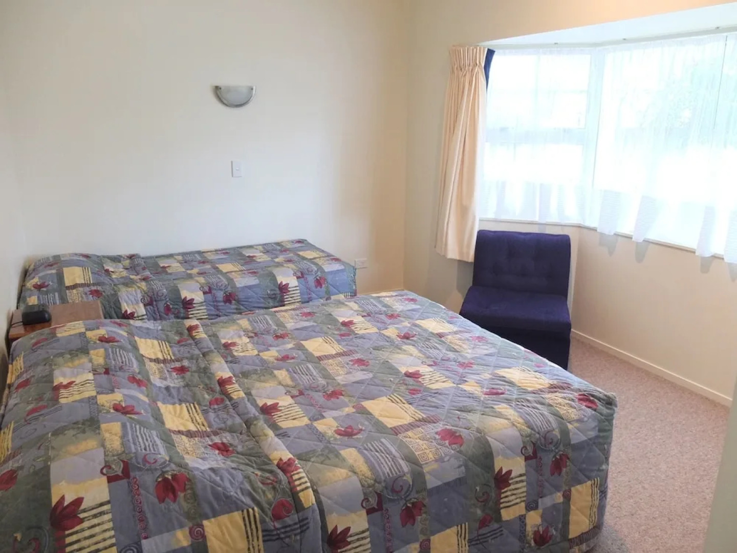 Colonial Court Motel