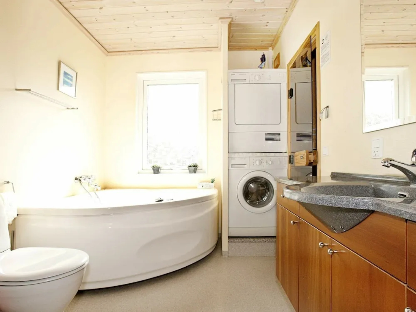 8 Person Holiday Home in Vestervig-by Traum
