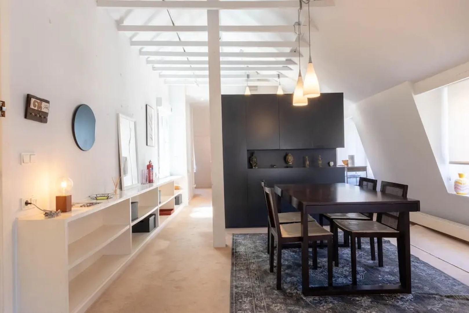 AREETA COZY apartment with parking by Aston Rentals