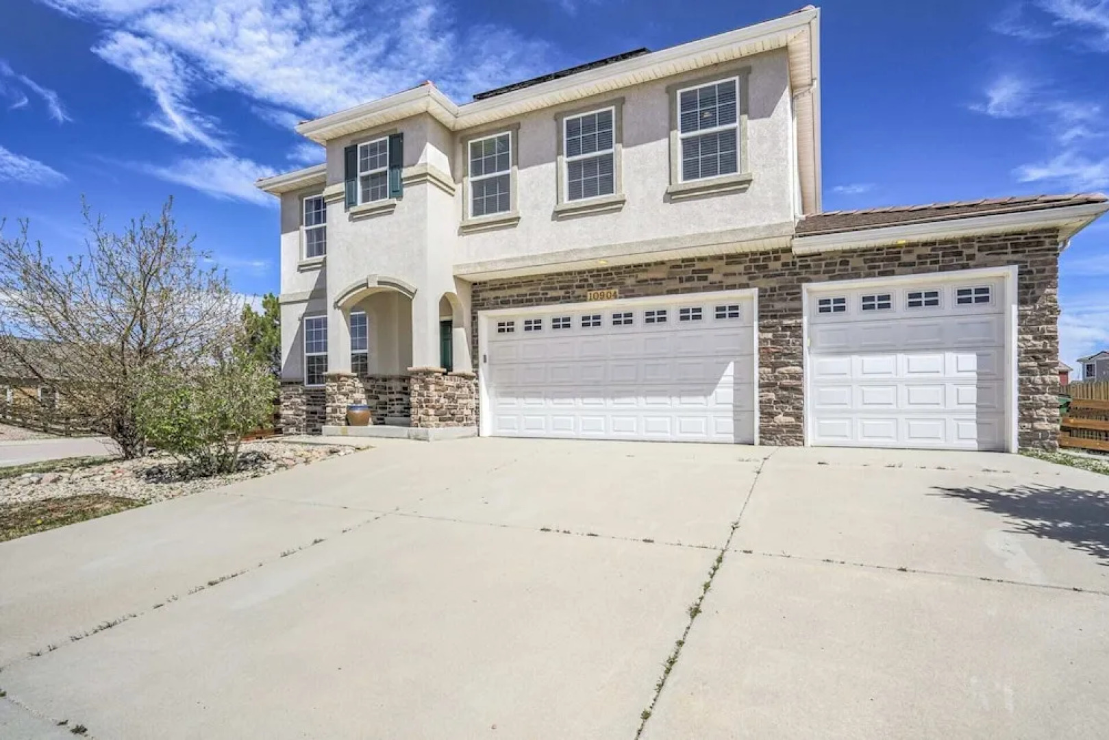 4brhot Tubpool Table, Ping Pong, Foosball!