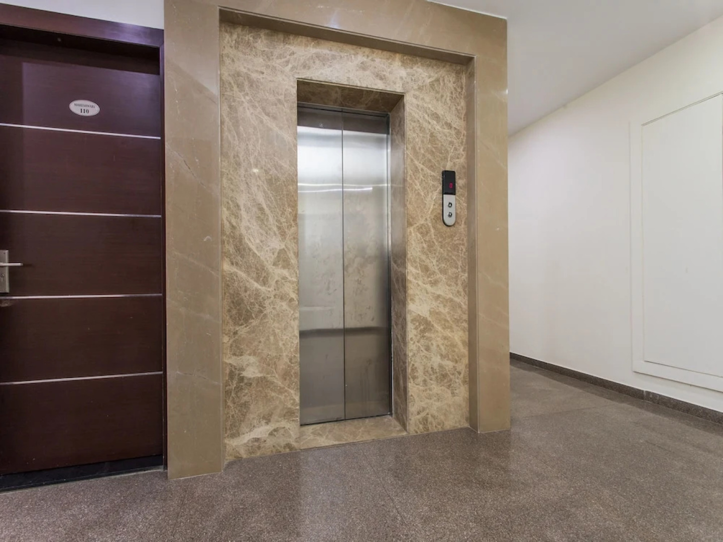 OYO 12475 Hotel Maheshwari