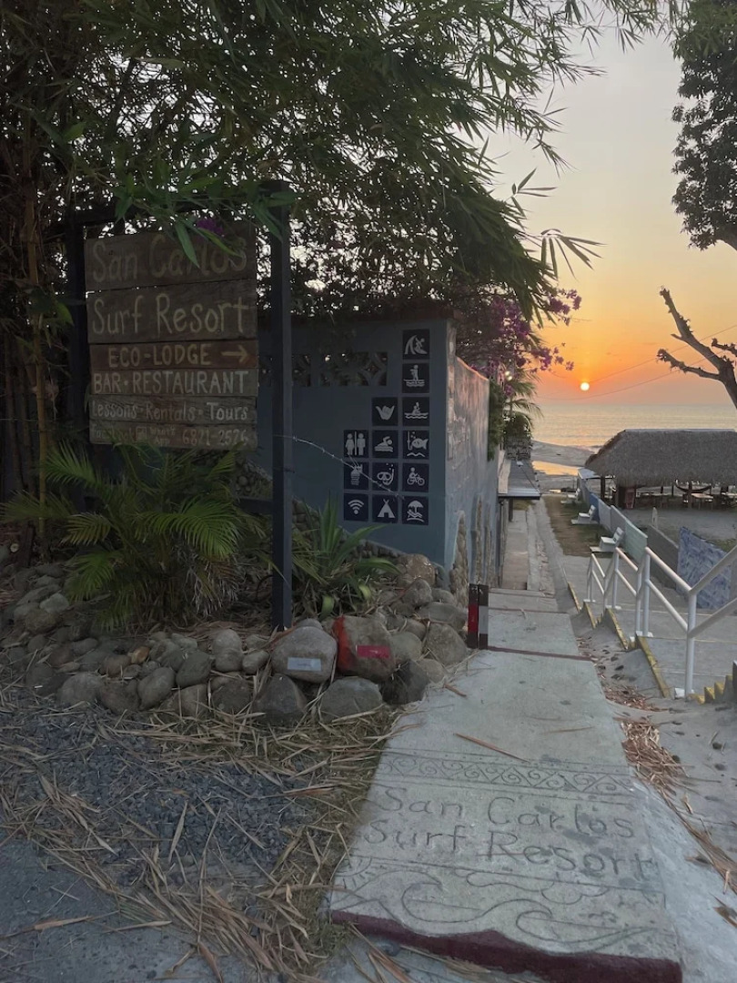 San Carlos Surf Resort & Eco Lodge