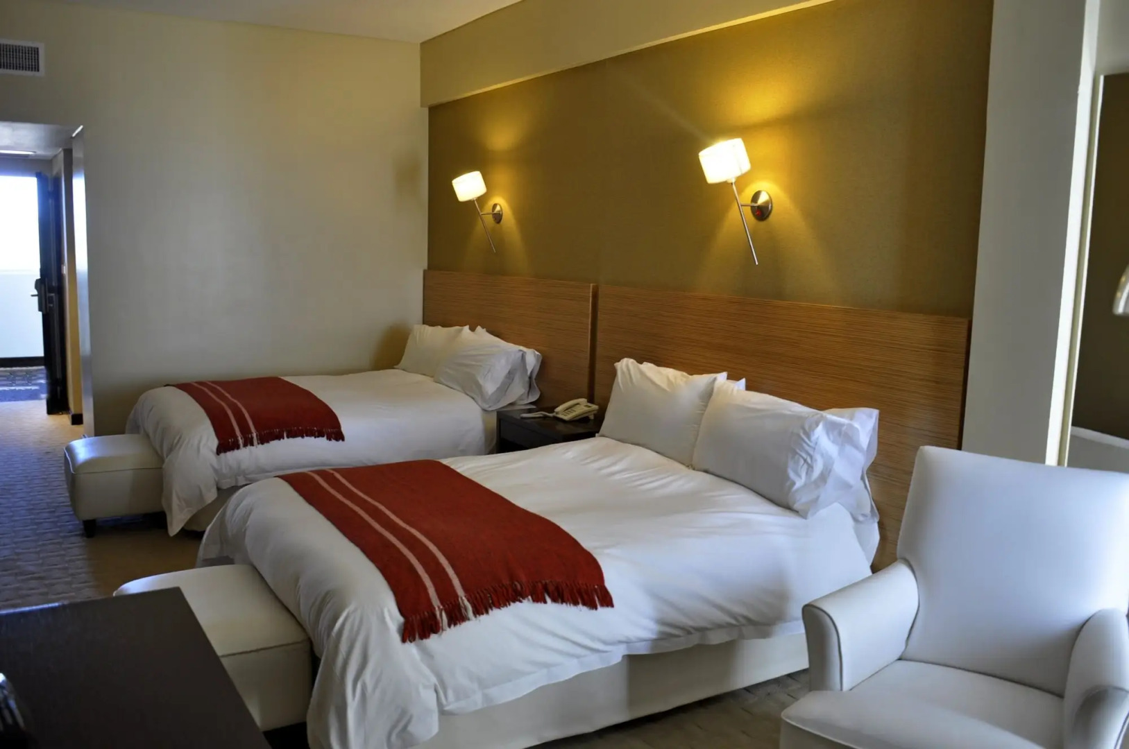 Rayentray Grand Hotel