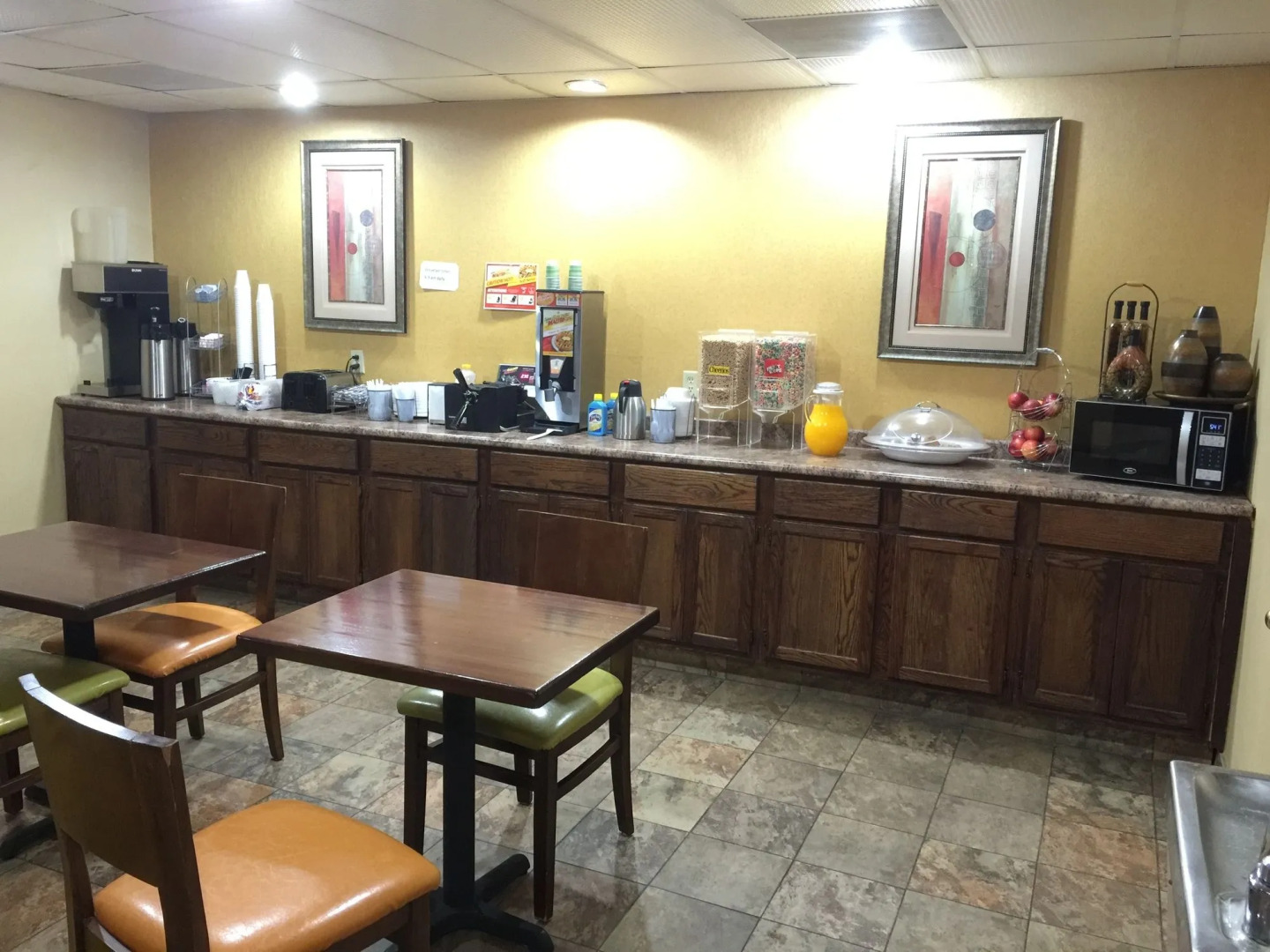 Fairview Inn & Suites