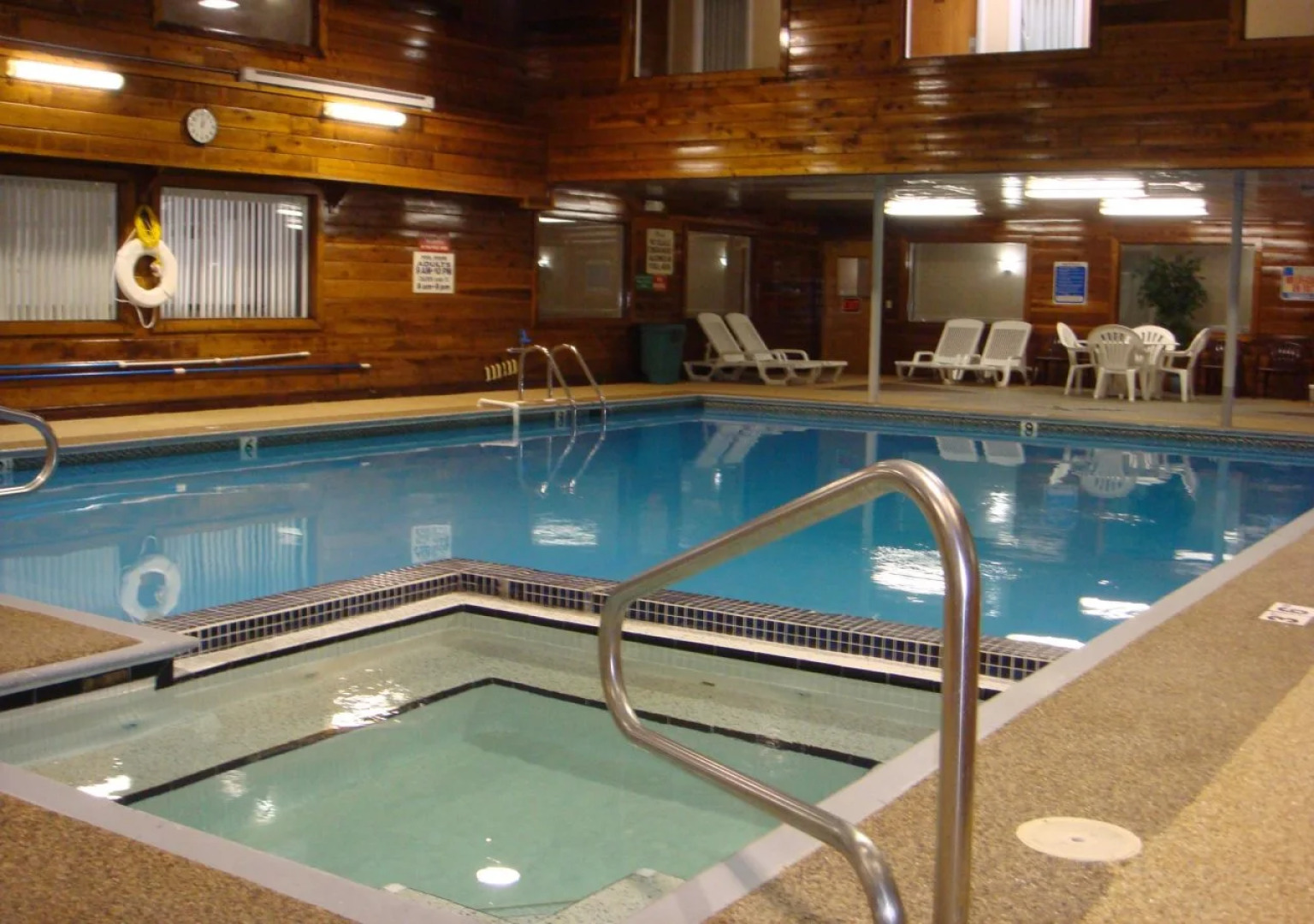 Ambassador Inn & Suites