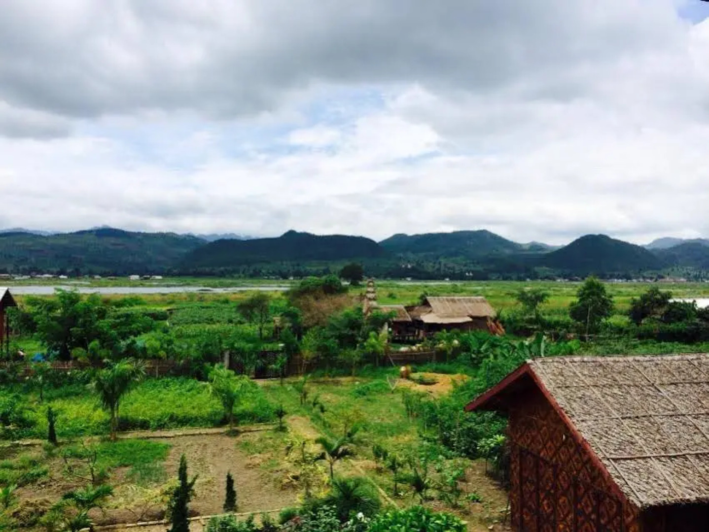 小山姆卡尔小屋(Little Samkar Lodge)