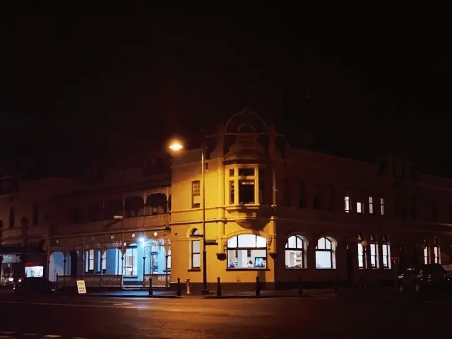 Leura Hotel Camperdown