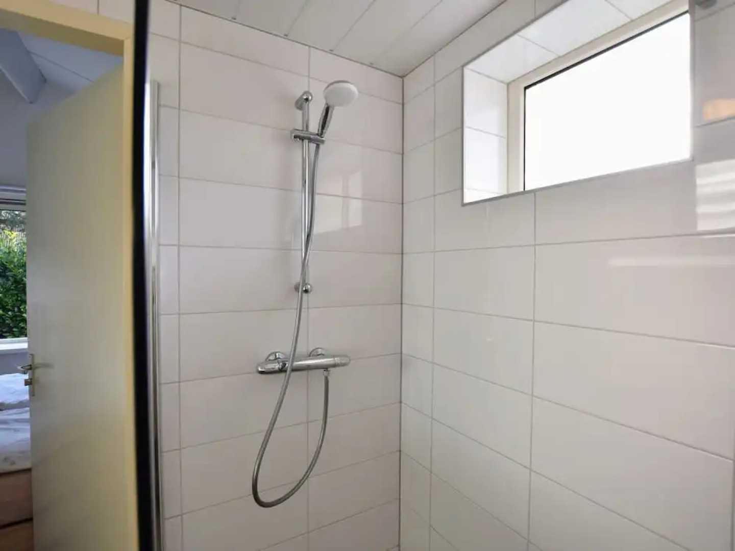 Modern Holiday Home With a Luxury Walk-in Shower and Enclosed Private Garden in Putten