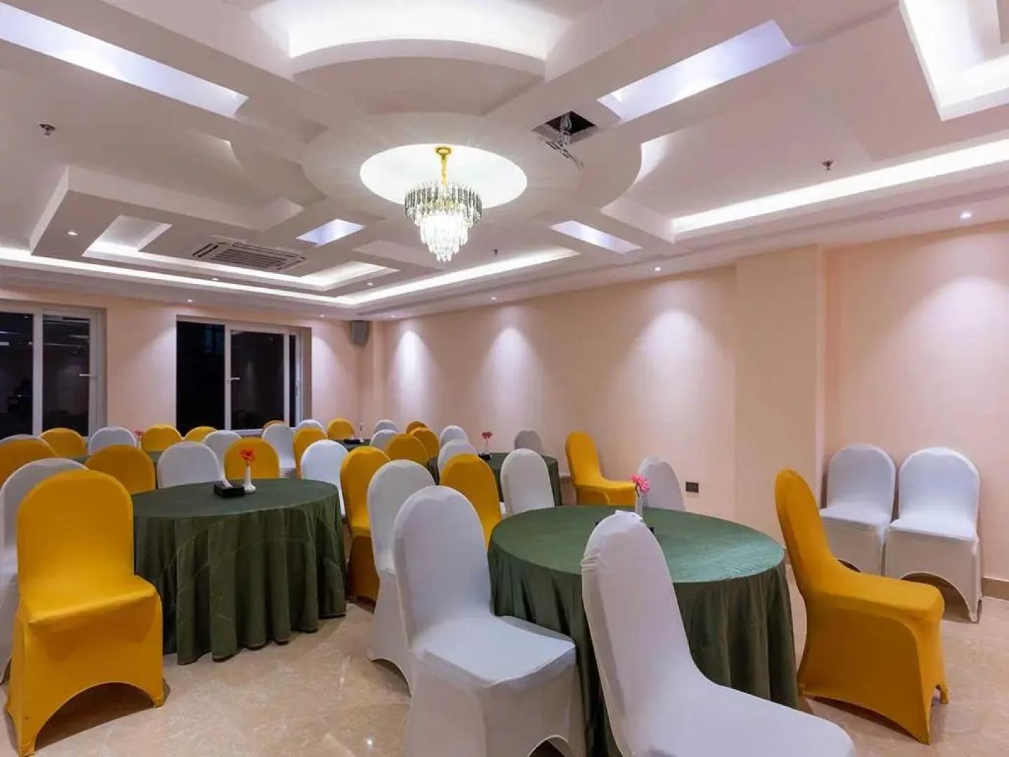 Dream International Hotel