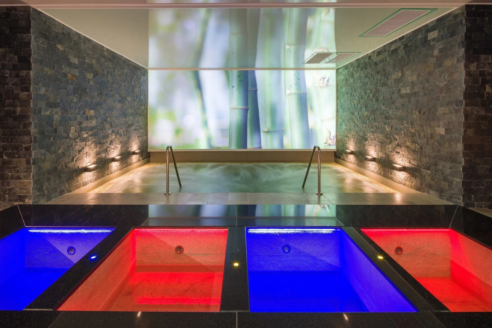 Sky Blue Hotel & Spa