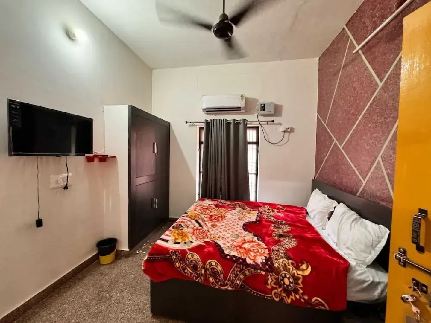 Hotel Gurudev Palace